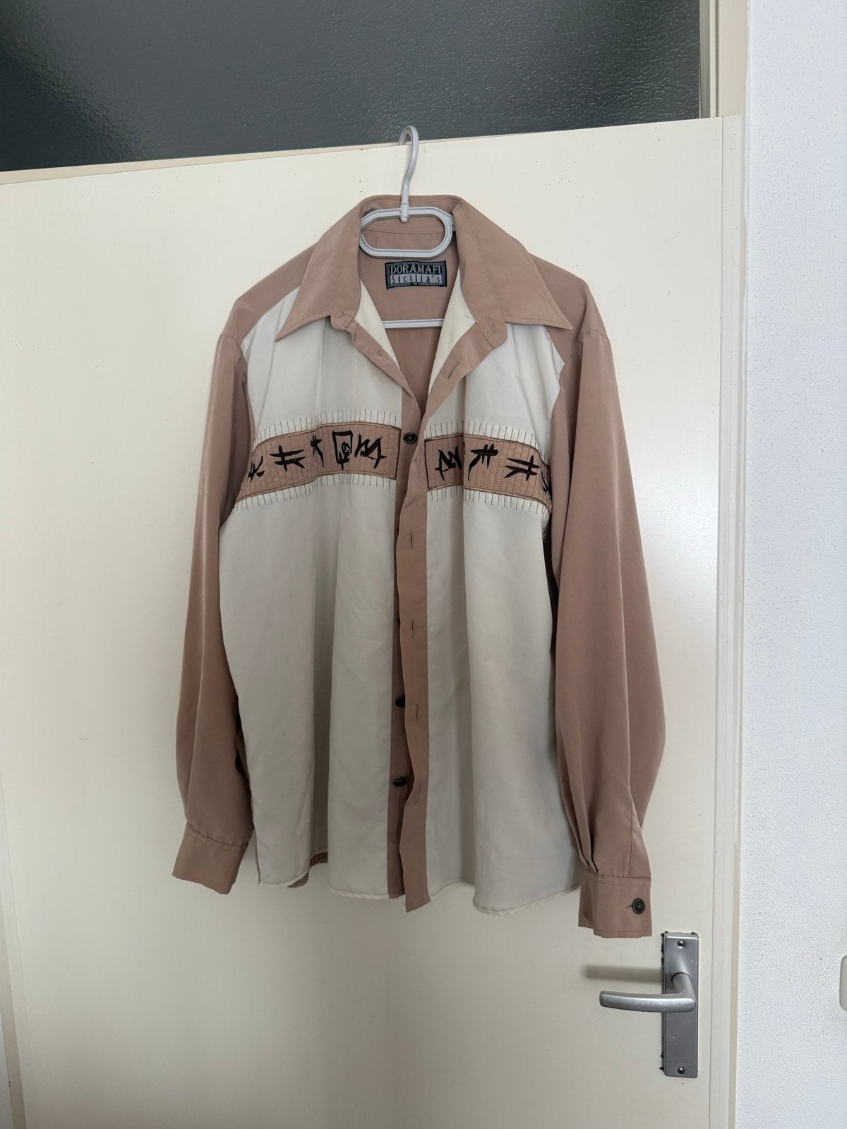 Mooie blouse Doramafi Sicilia's, Ophalen, Zo goed als nieuw, Maat 38/40 (M), Beige