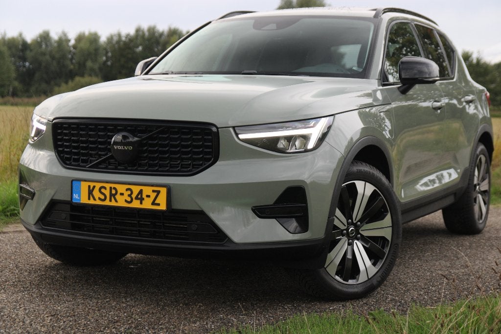 Volvo XC40 T5 Recharge R-Design Facelift,07-2023,Leder,Pano, Auto's, Volvo, 1800 kg, 1712 kg, Leder, Bedrijf