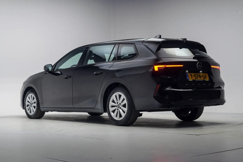 Opel Astra 1.2 Edition 110 Pk Level 2 [ Navi Apple / Android, Auto's, Gebruikt, 1199 cc, Zwart, Origineel Nederlands