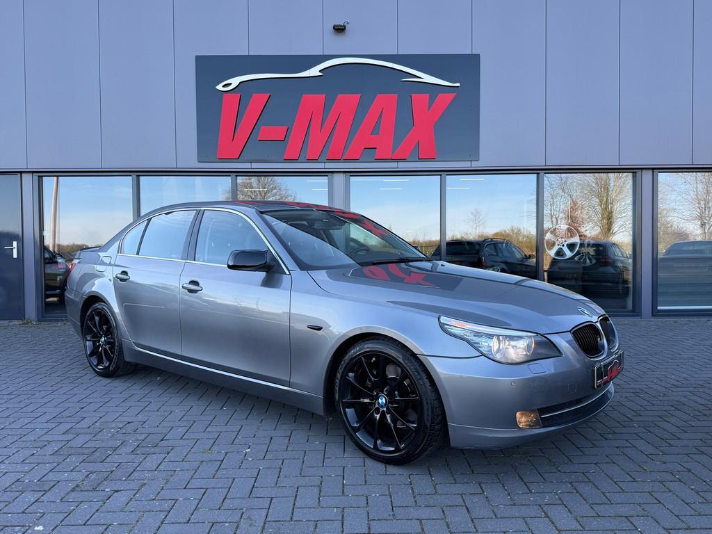 BMW 525i LCI 3.0 AUT Executive Leder Memory Navi Prof Xenon, Auto's, BMW, Achterwielaandrijving, Gebruikt, Zwart, 2000 kg
