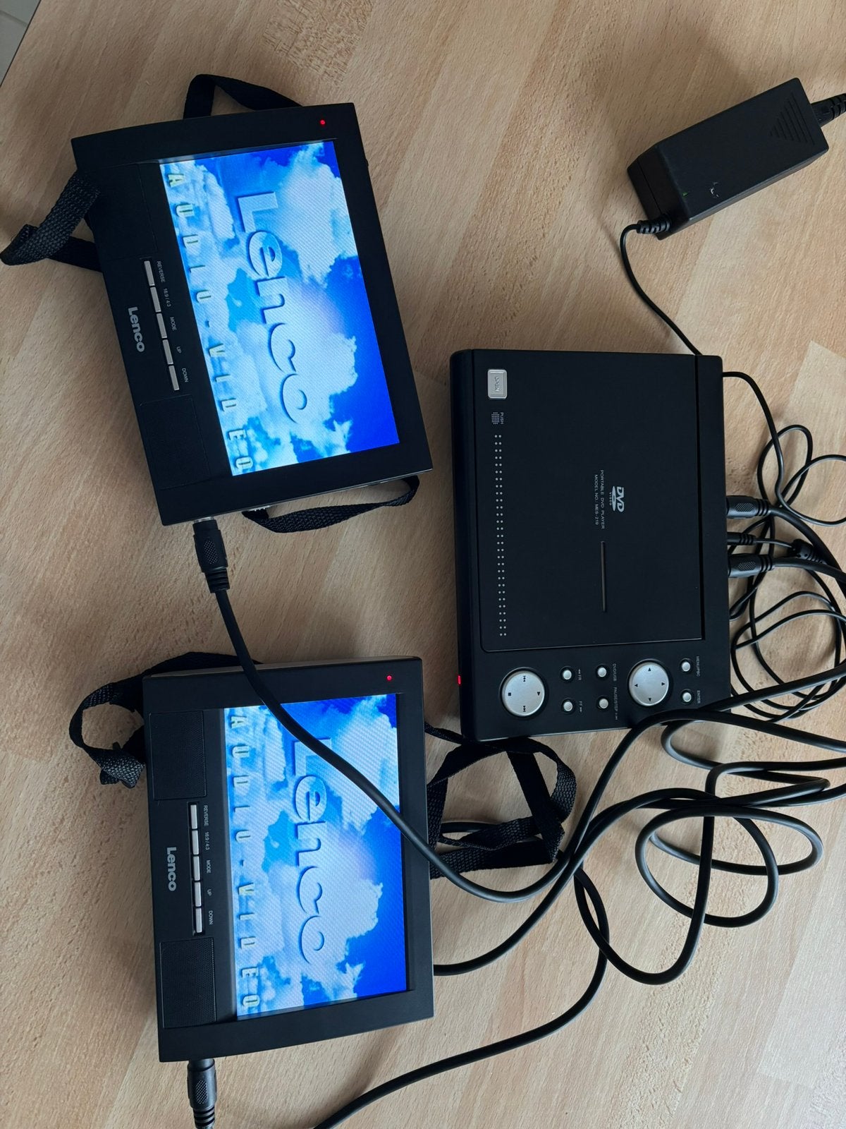 Draagbare DVD-speler complete set met 2 schermen, Audio, Tv en Foto, Gebruikt, Draagbaar, Ophalen of Verzenden, Overige merken