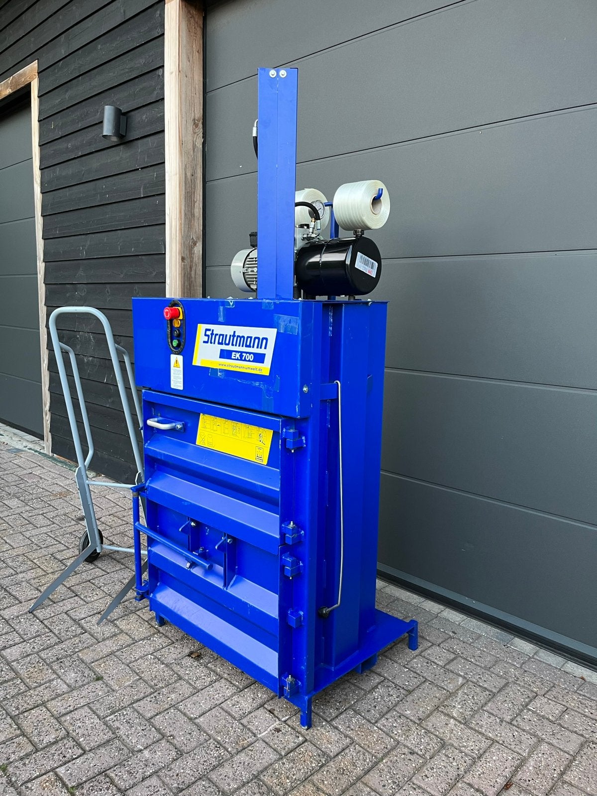 Strautmann EK700 | 230 volt | Papierpers | Balenpers, Ophalen of Verzenden