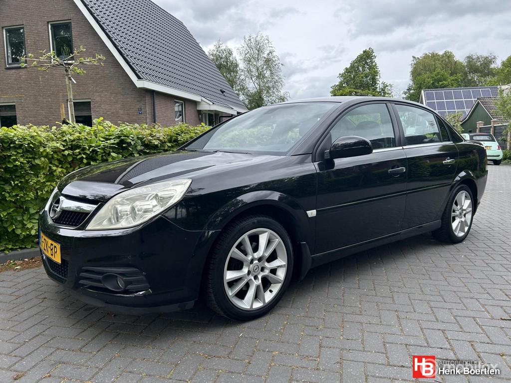Opel Vectra 1.8-16V Executive, Auto's, Opel, Gebruikt, 1295 kg, 1796 cc, Bedrijf