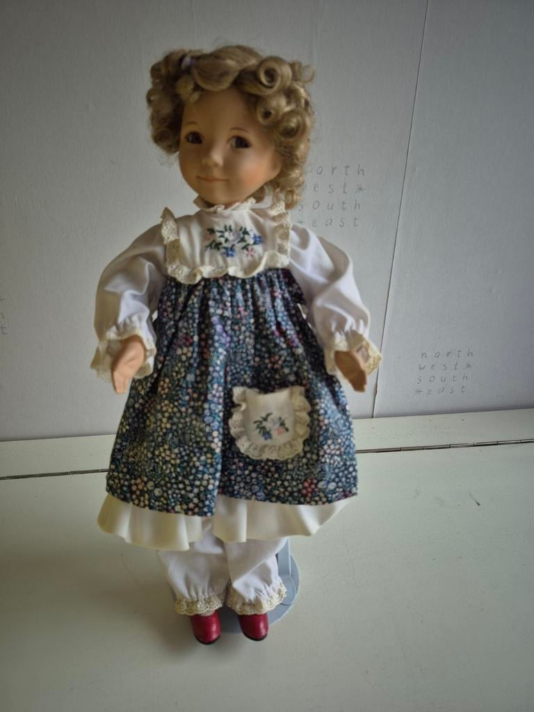 Goldilocks pop van Dianne Effner, Knowles 1989, Ophalen of Verzenden, Zo goed als nieuw, Overige typen