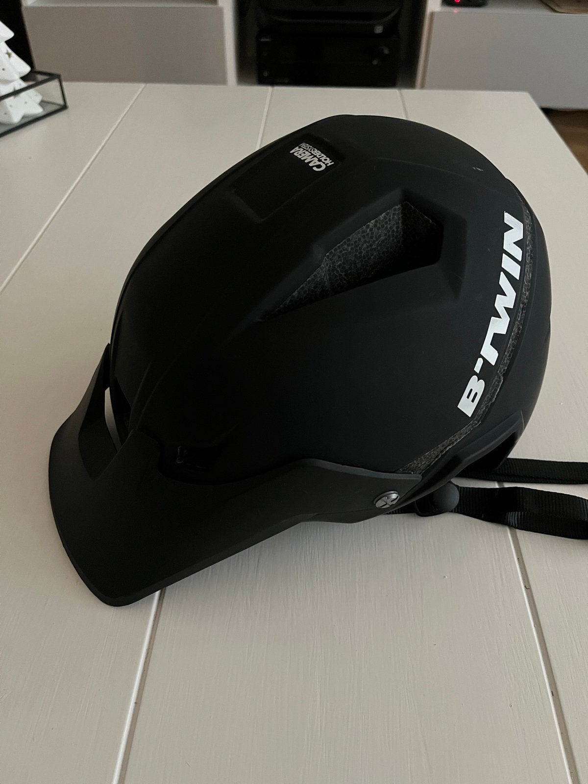 B'TWIN MTB 500 Fietshelm Zwart (58-61 cm), Fietsen en Brommers, Fietsaccessoires | Fietshelmen, Ophalen of Verzenden, Zo goed als nieuw