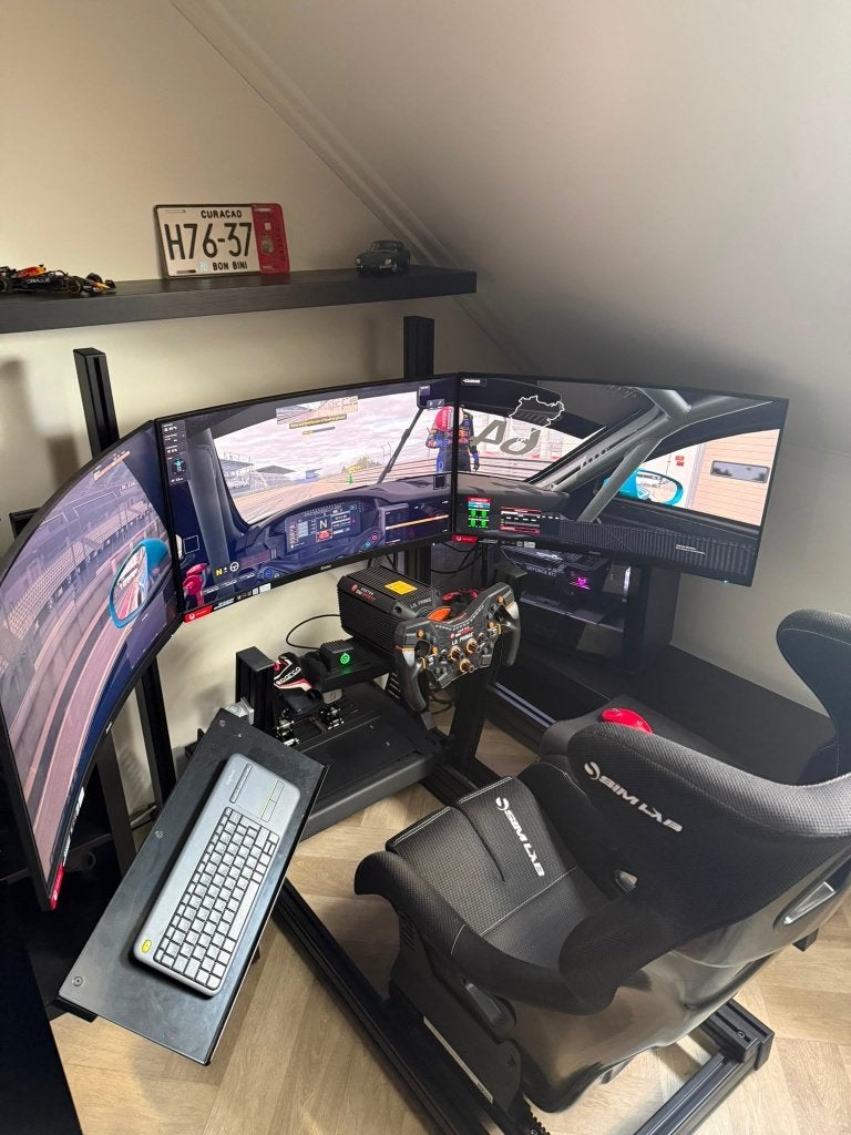 Complete Sim Racing Setup (Asetek/simlabs), Ophalen, 1 speler, Racen en Vliegen, Zo goed als nieuw