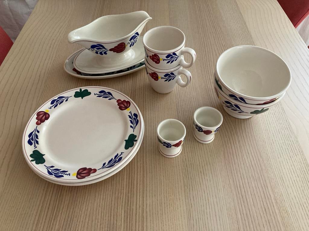 Boerenbont serviesdelen, Ophalen, Gebruikt, Aardewerk, Compleet servies