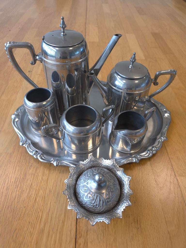 Vintage Zilverkleurig Theeservies met Dienblad, Antiek en Kunst, Ophalen, Zilver