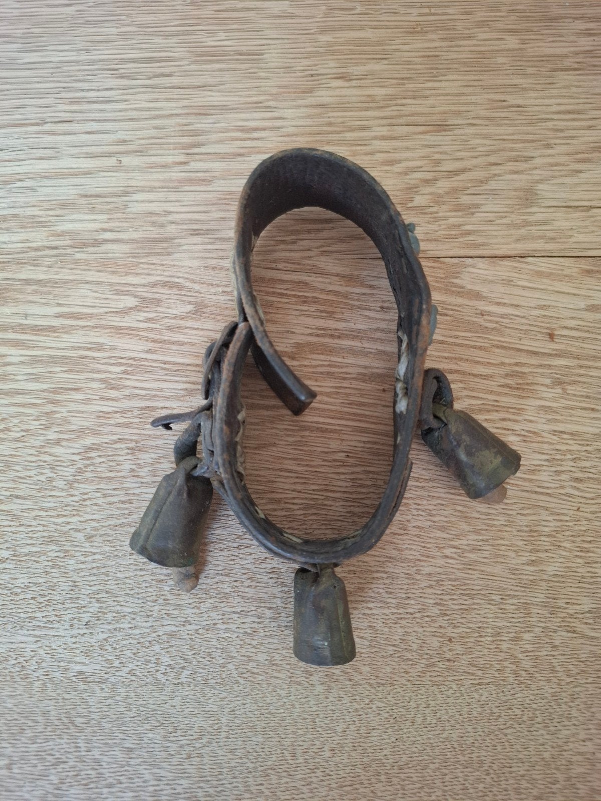 2 Antieke Vintage Riemen met belletjes, Ophalen of Verzenden