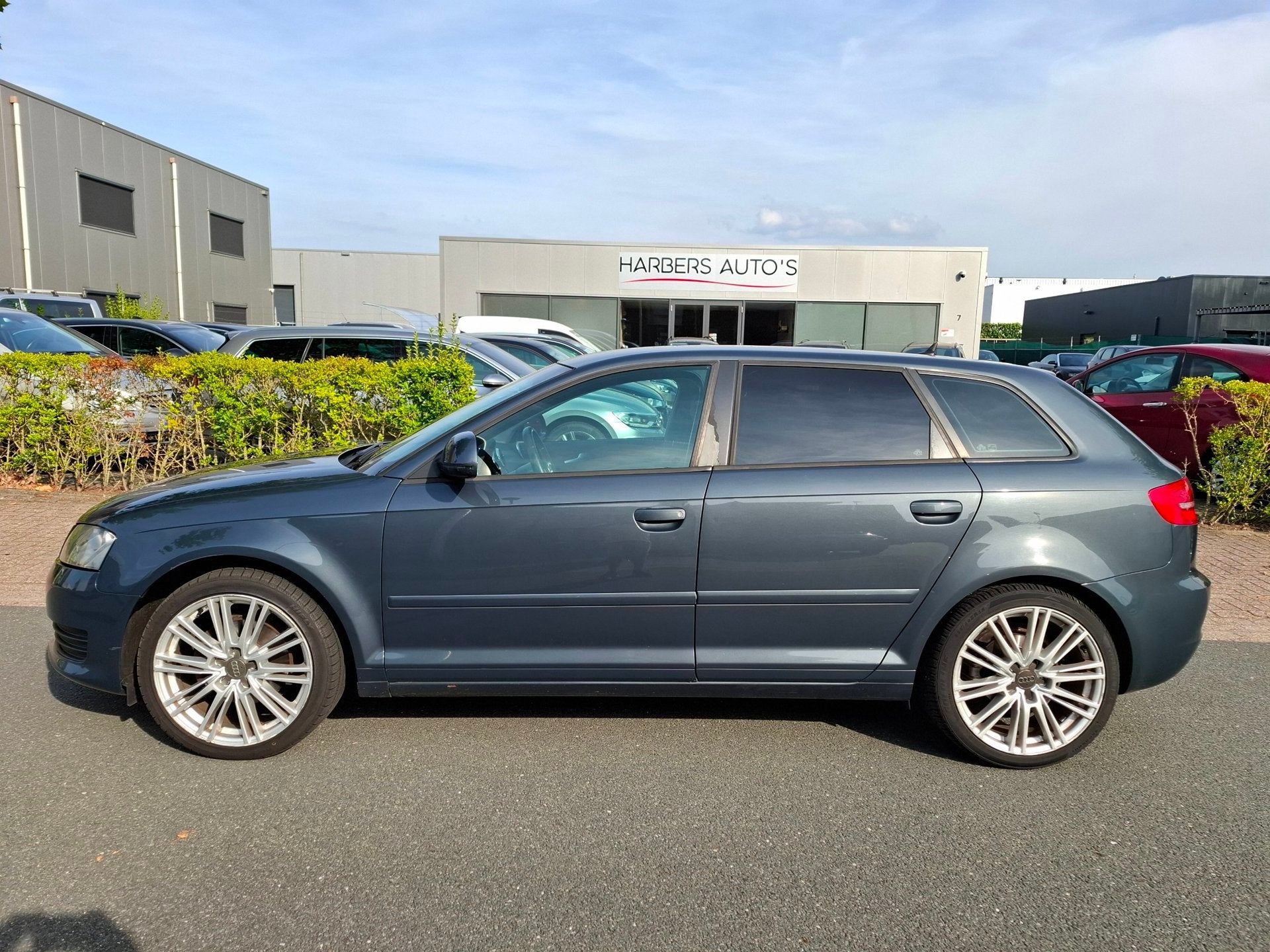 Audi A3 Sportback 2.0 TDI Ambiente CLIMA/CRUISE/NAVI/18INCH!, Voorwielaandrijving, Euro 5, Stof, Gebruikt