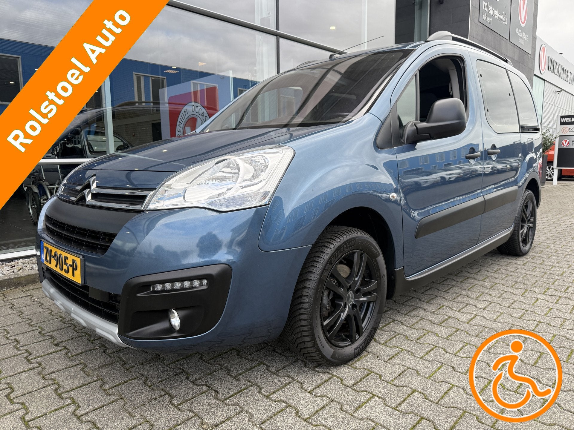 Citroën Berlingo 3+1 Rolstoelauto 1.2 PureTech XTR (Zeer ne, Voorwielaandrijving, Stof, Gebruikt, Blauw