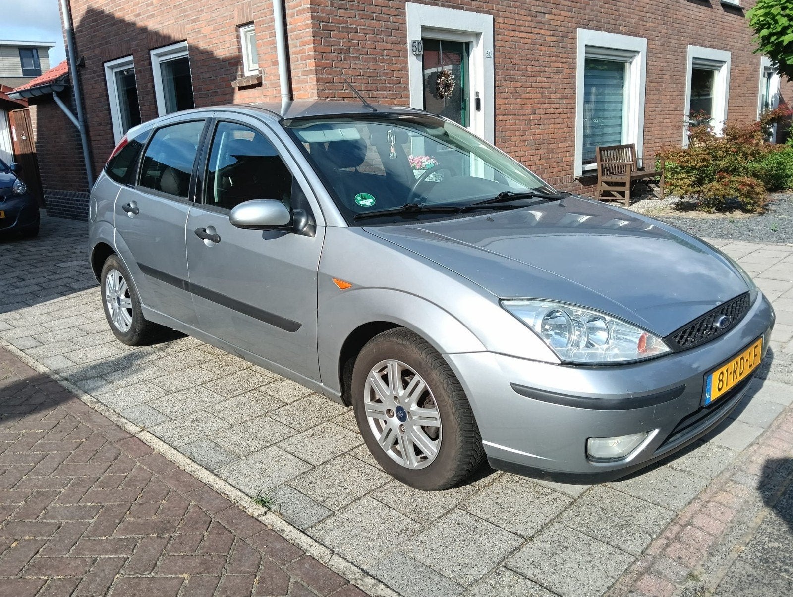 Ford Focus 1.6 I Ghia 2005 Grijs, Auto's, 1596 cc, 15 km/l, Zwart, 4 cilinders
