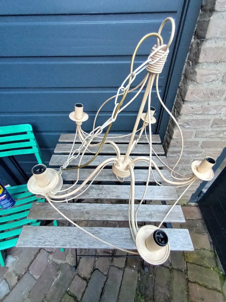 Witte metalen brocante kroonluchter, Ophalen, Gebruikt, Metaal, Brocante