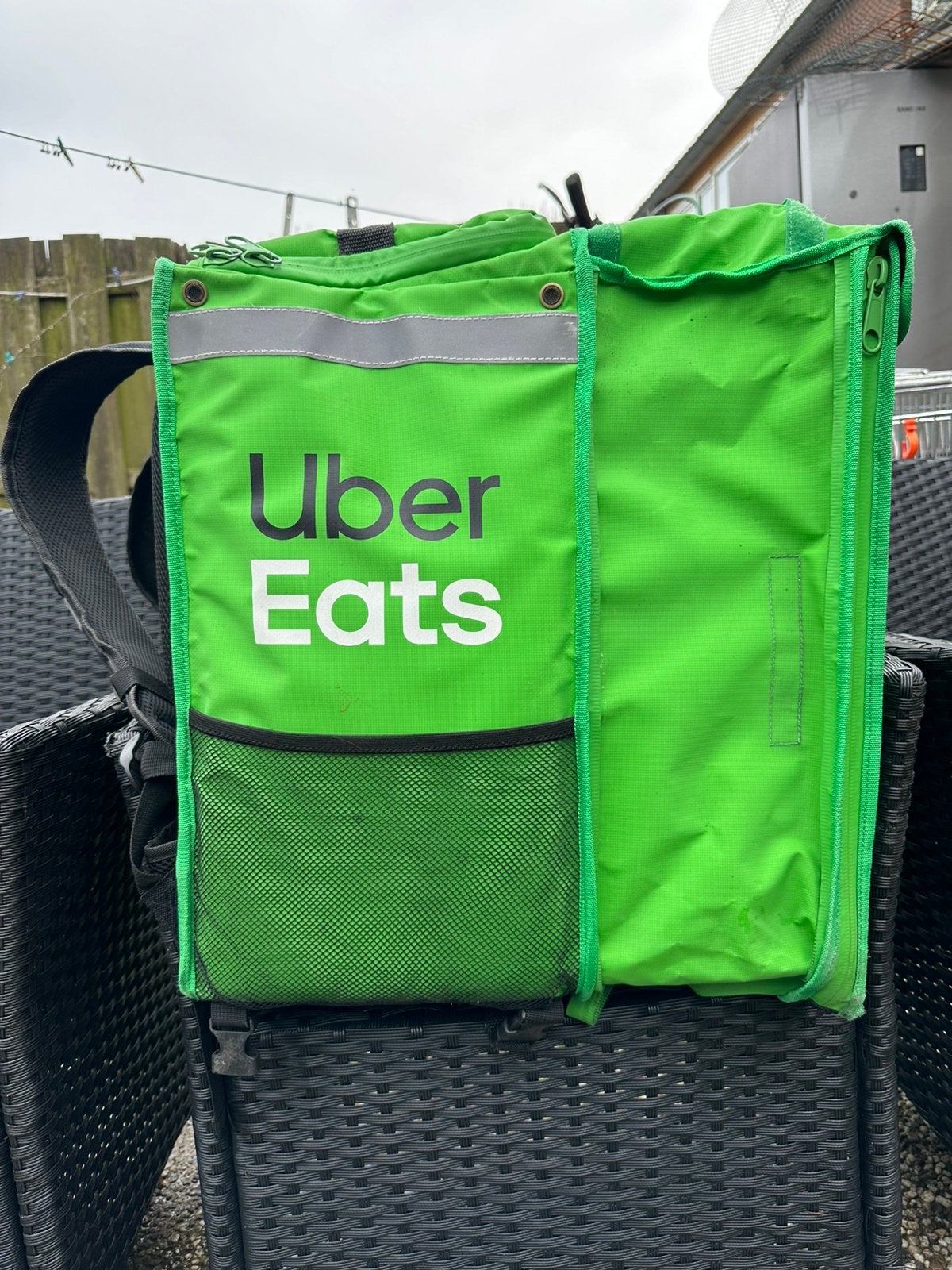 Uber eats tas, Ophalen, Zo goed als nieuw
