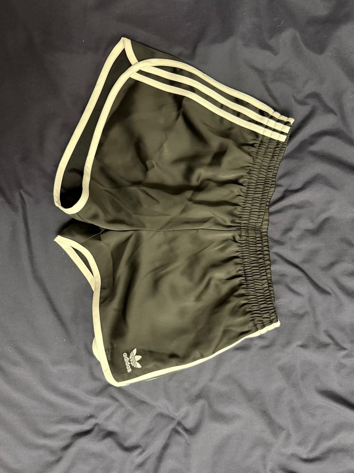 Adidas sportbroekje zwart met witte strepen maat S, Kort, Zwart, Ophalen of Verzenden, Zo goed als nieuw