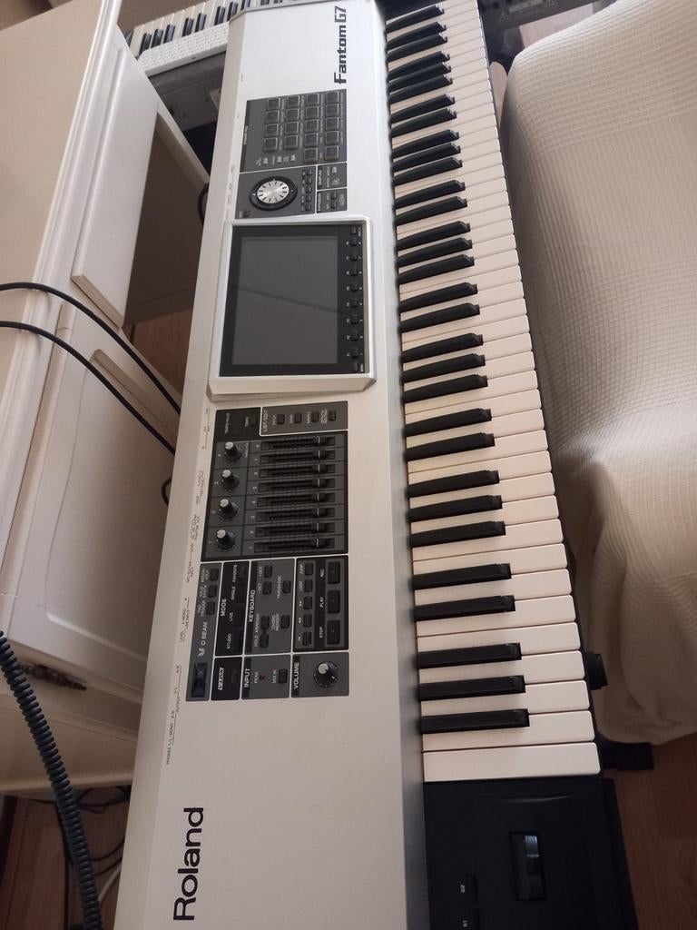 Roland Fantom G7 te ruil voor Korg Triton Extreme of M3, Ophalen, Zo goed als nieuw, 76 toetsen, Roland