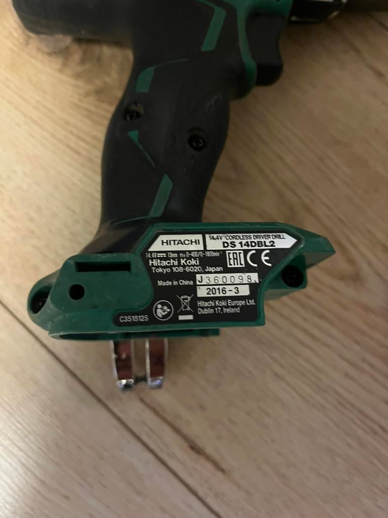 Hitachi accuboormachine draait niet! Zonder accu, Doe-het-zelf en Verbouw, Gereedschap | Boormachines, Ophalen of Verzenden, Gebruikt