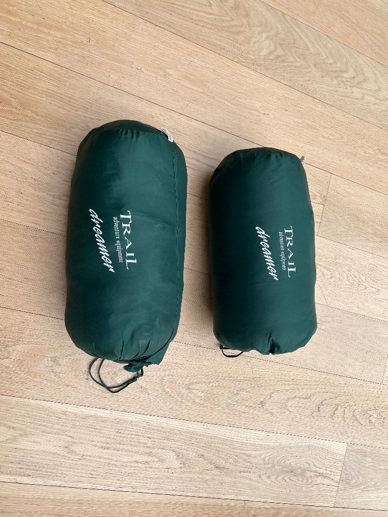 Set van 2 Trail Dreamer Slaapzakken (Dekenmodel) – Groen, Caravans en Kamperen, Slaapzakken, Ophalen of Verzenden, Gebruikt