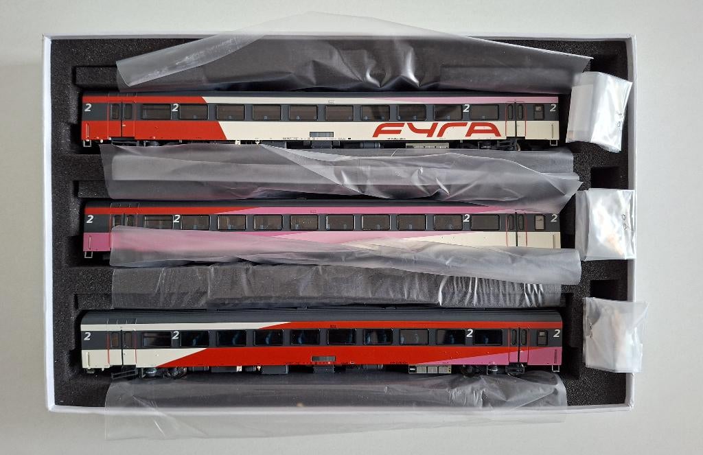 LS Models 44057 Set 3x rijtuig NS Hispeed / Fyra., Overige merken, Gelijkstroom, Wagon, Ophalen of Verzenden