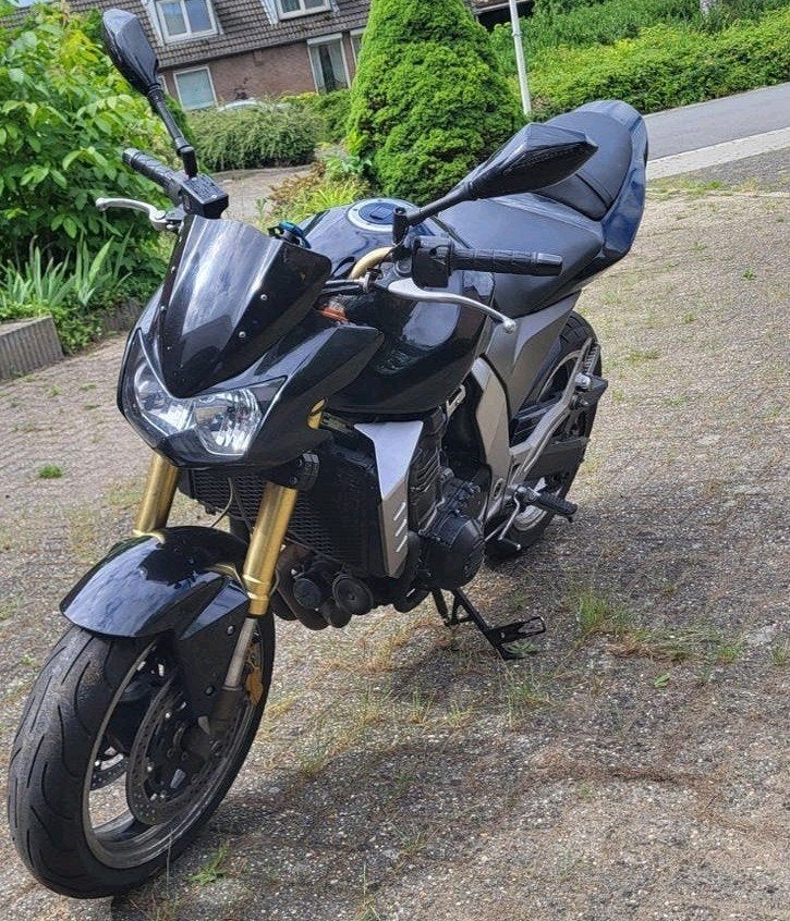 Kawasaki Z1000 uit 2004 met Termignoni uitlaat, Motoren, 4 cilinders, Meer dan 35 kW, Handgeschakeld, Naked bike