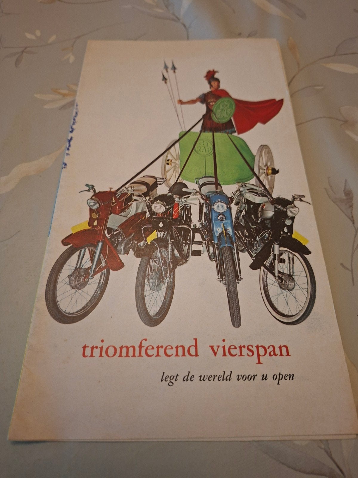 RAP bromfiets folder - Triumferend Vierspan, Ophalen of Verzenden, Zo goed als nieuw, Algemeen, Onbekend
