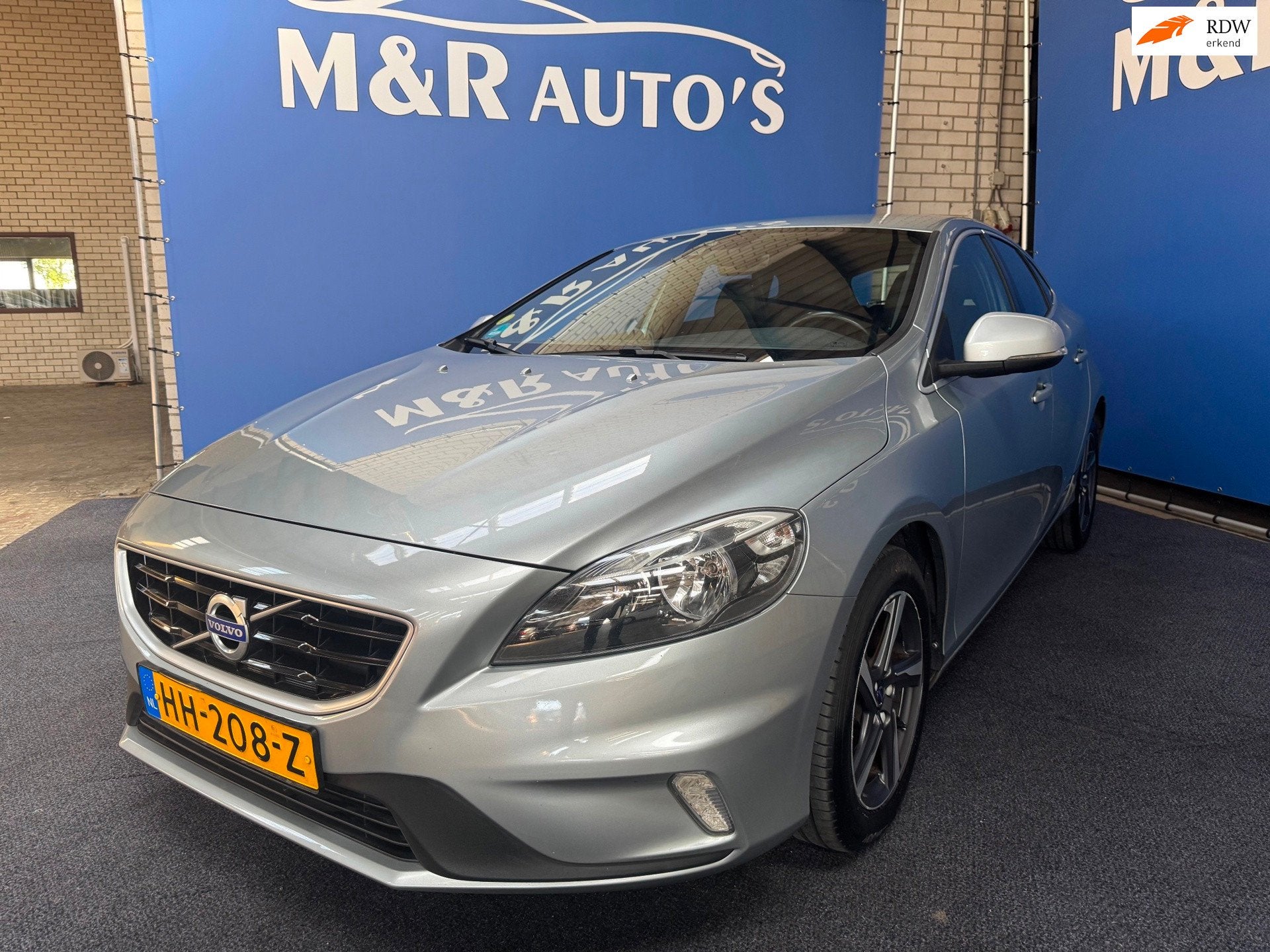 Volvo V40 2.0 D2 R-Design Business, Voorwielaandrijving, Gebruikt, Euro 6, 4 cilinders