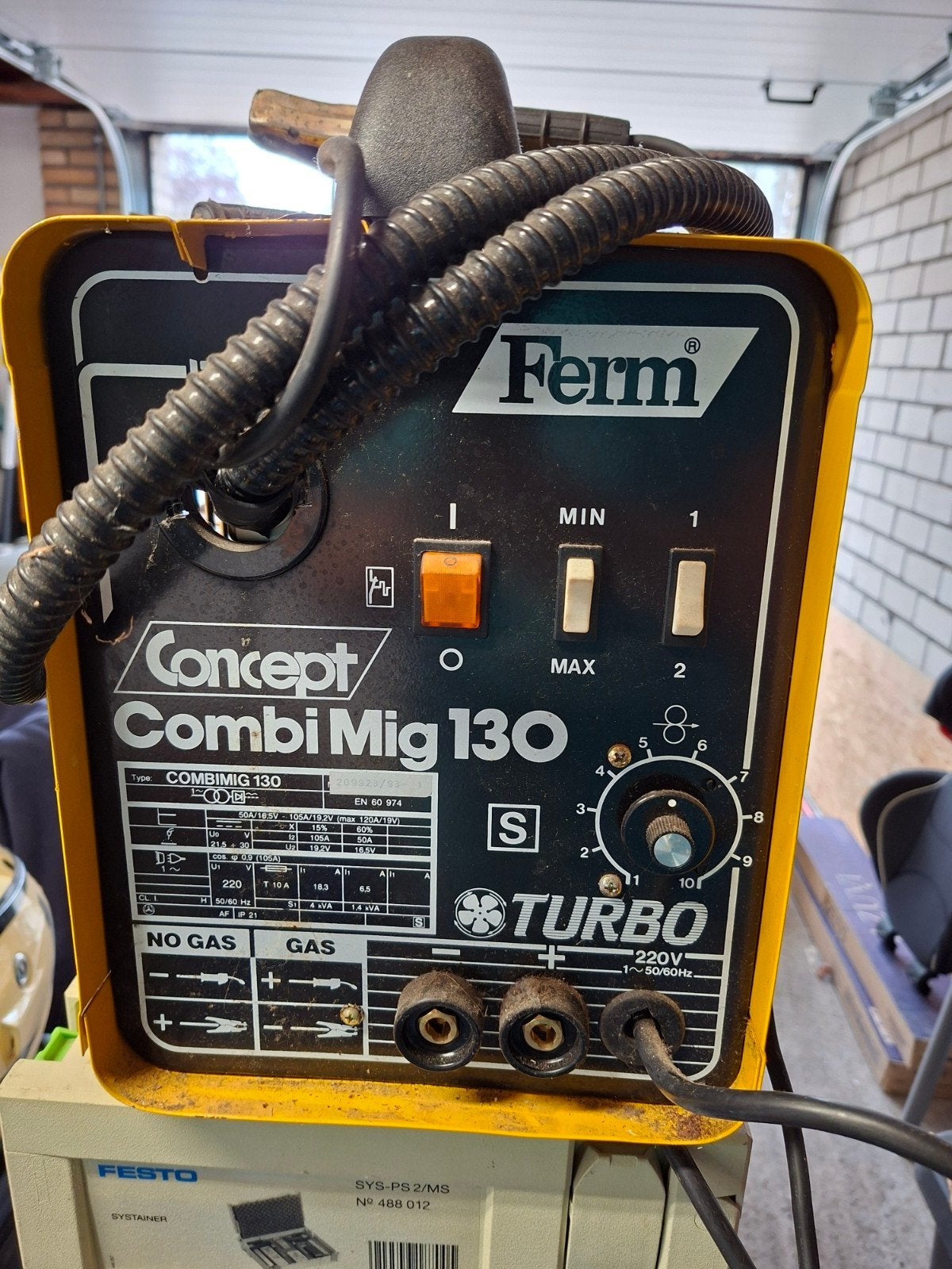 Ferm Combi Mig 130 Lasapparaat met extra gasfles, Ophalen, Gebruikt, Minder dan 150 ampère, Co2