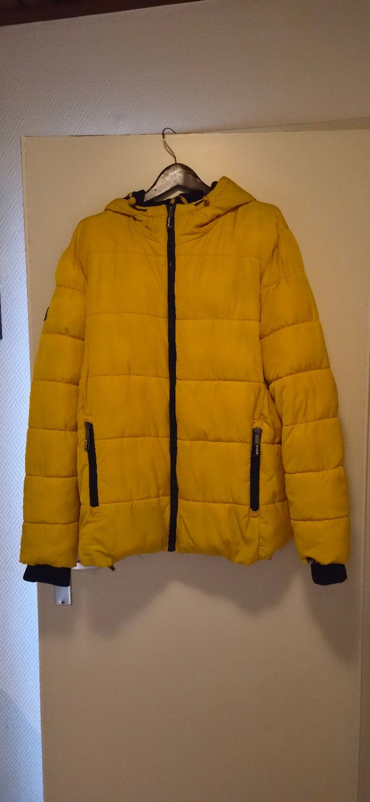 Superdry Winterjas Geel Maat XXL (valt als XL), Geel, Maat 56/58 (XL), Ophalen of Verzenden, Gedragen