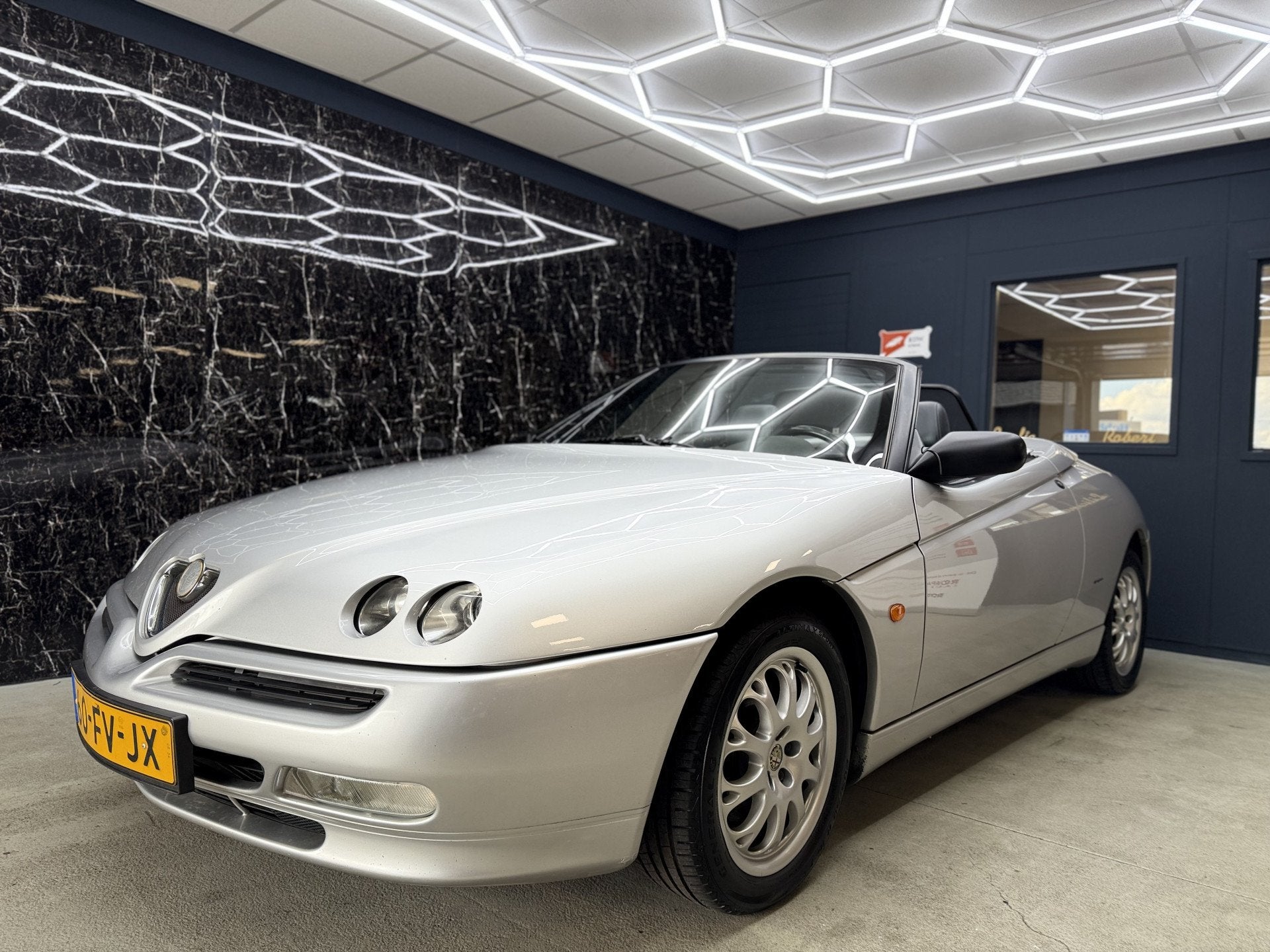 Alfa Romeo Spider 2.0-16V T.Spark L (bj 2000), Auto's, Voorwielaandrijving, 1970 cc, Cabriolet, Lederen bekleding