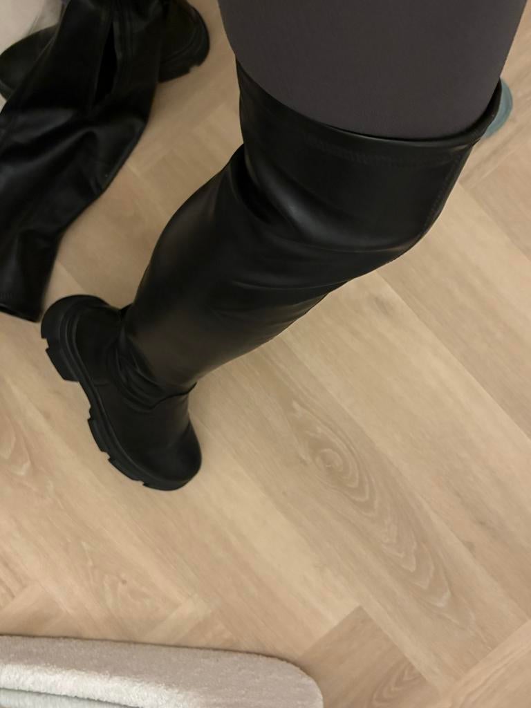 Knie laarzen, Kleding | Dames, Schoenen, Hoge laarzen, Zwart, Ophalen of Verzenden, Zo goed als nieuw