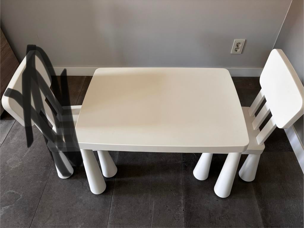 Kindertafel met 1 stoelen en 1 kruk, Kinderen en Baby's, Kinderkamer | Tafels en Stoelen, Ophalen, Gebruikt, Tafel(s) en Stoel(en)
