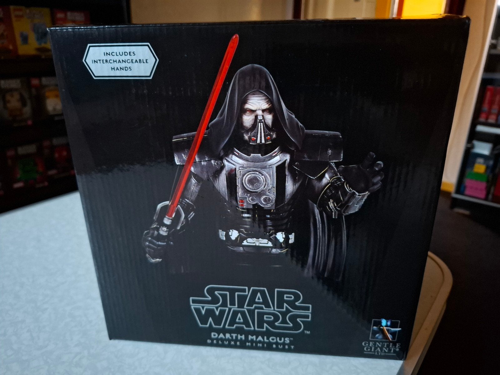 Gentle Giant Darth Malgus Deluxe mini bust, Ophalen of Verzenden, Beeldje of Buste