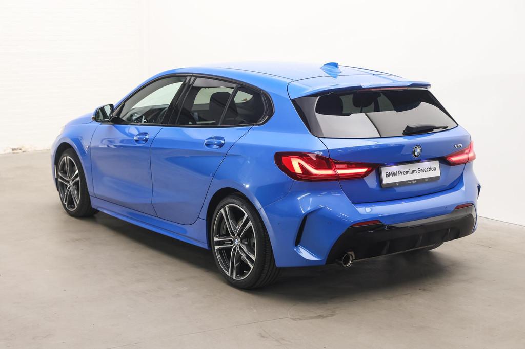 BMW 1 Serie 118i Executive M Sport Automaat / Trekhaak / Spo, 136 pk, Gebruikt, Met garantie (alle), Blauw