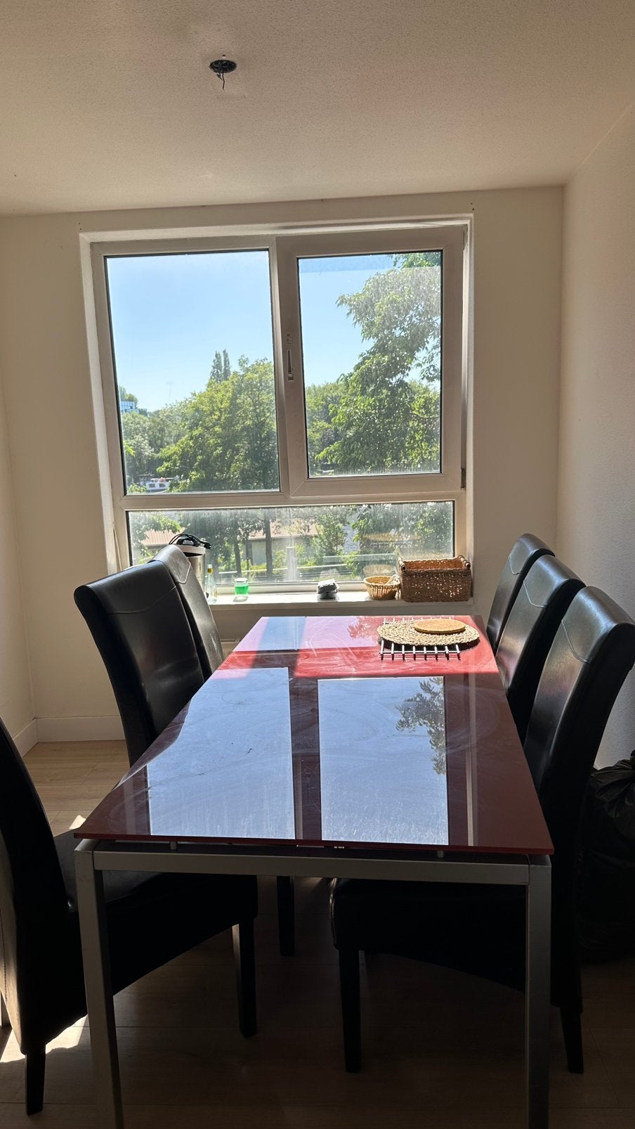 Dining table with 6 Chairs, Ophalen of Verzenden, Zo goed als nieuw, 4 tot 6 stoelen