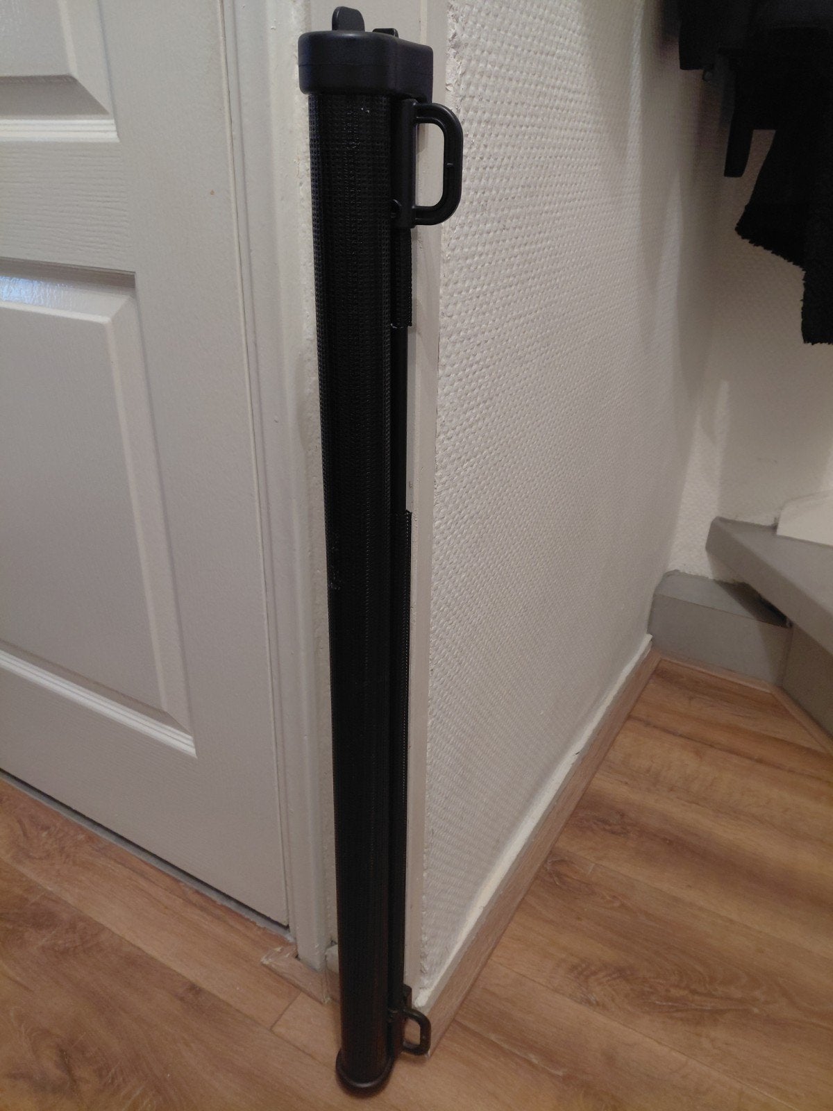 Oprolbaar traphekje / veiligheidshekje voor kinderen - Zwart, Ophalen of Verzenden, Overige materialen, 115 cm of meer, Oprolhekje