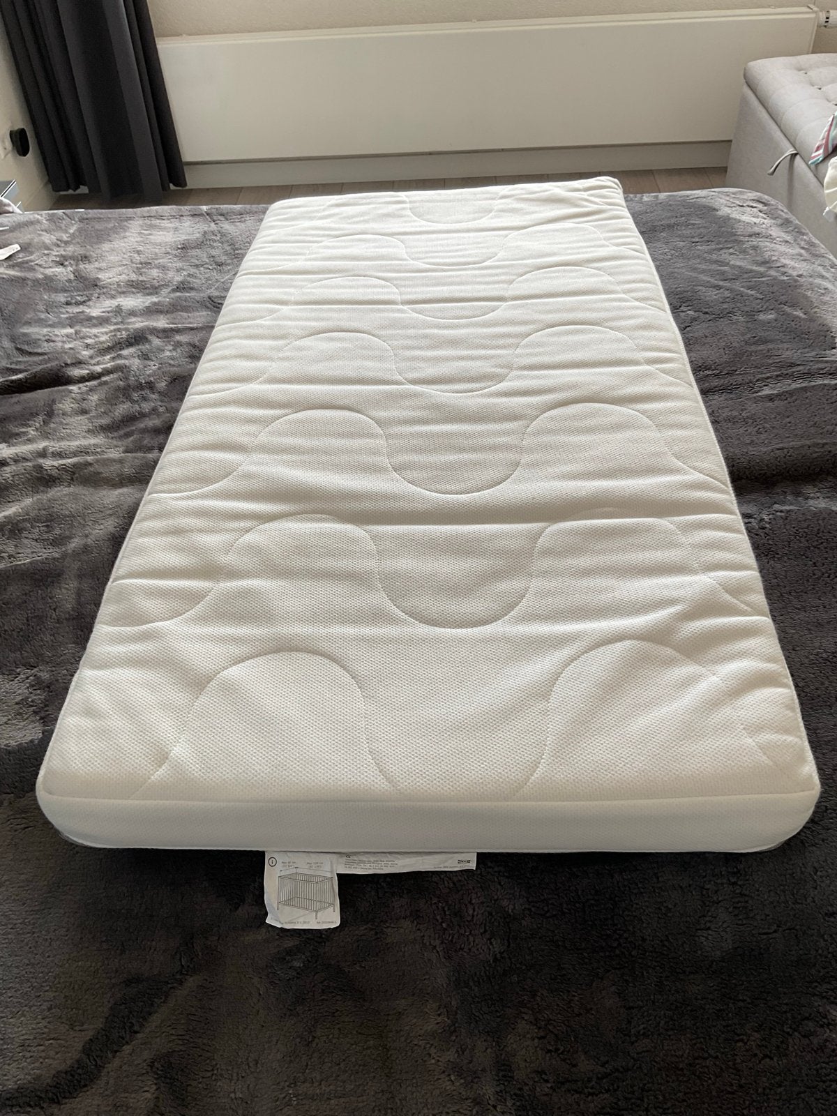 IKEA ledikant matras (60x120) + Aerosleep topper & hoeslaken, Ophalen, Zo goed als nieuw, Minder dan 140 cm, Matras