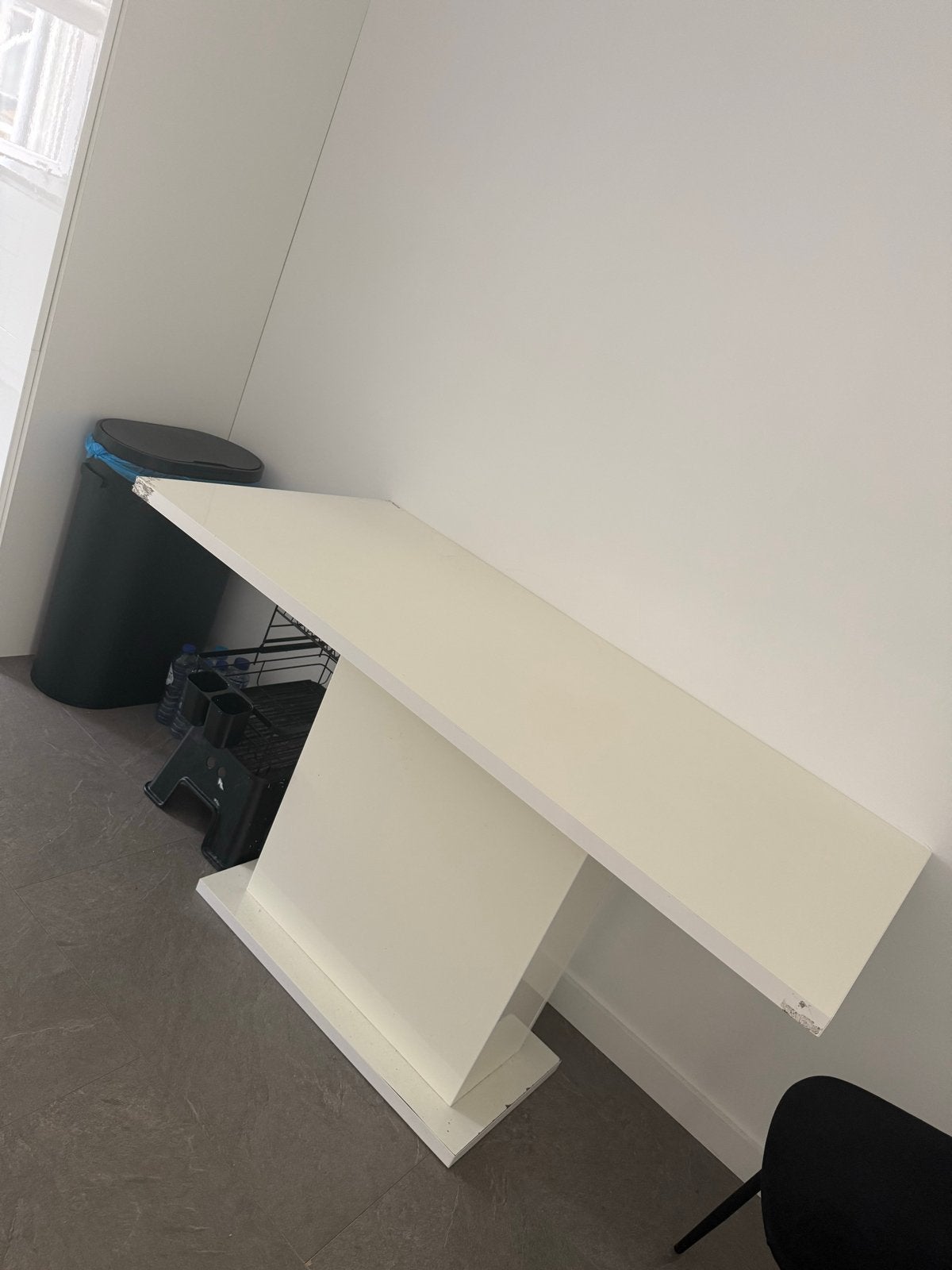 Eettafel gratis op te halen - heeft gebruikssporen, Ophalen, Gebruikt, 100 tot 150 cm, 50 tot 100 cm