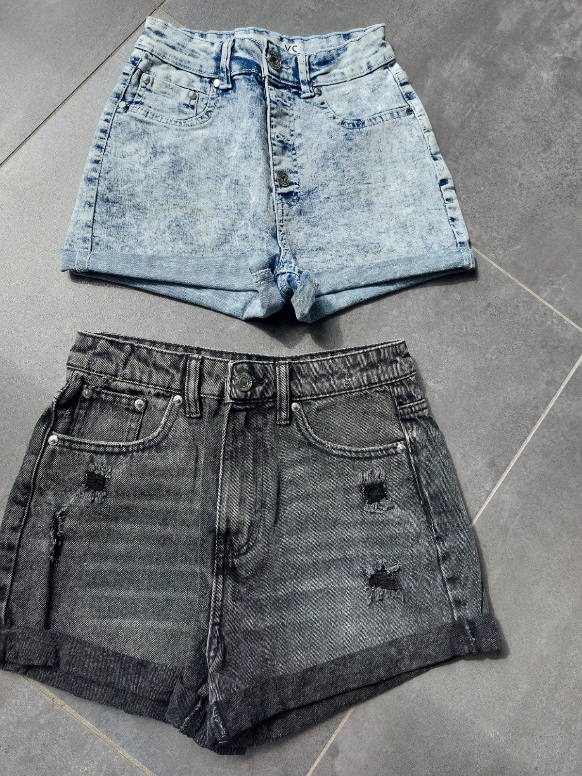nieuw! 2x jeans/shirt FB Sister maat XS, Kort, Blauw, Nieuw, Ophalen of Verzenden