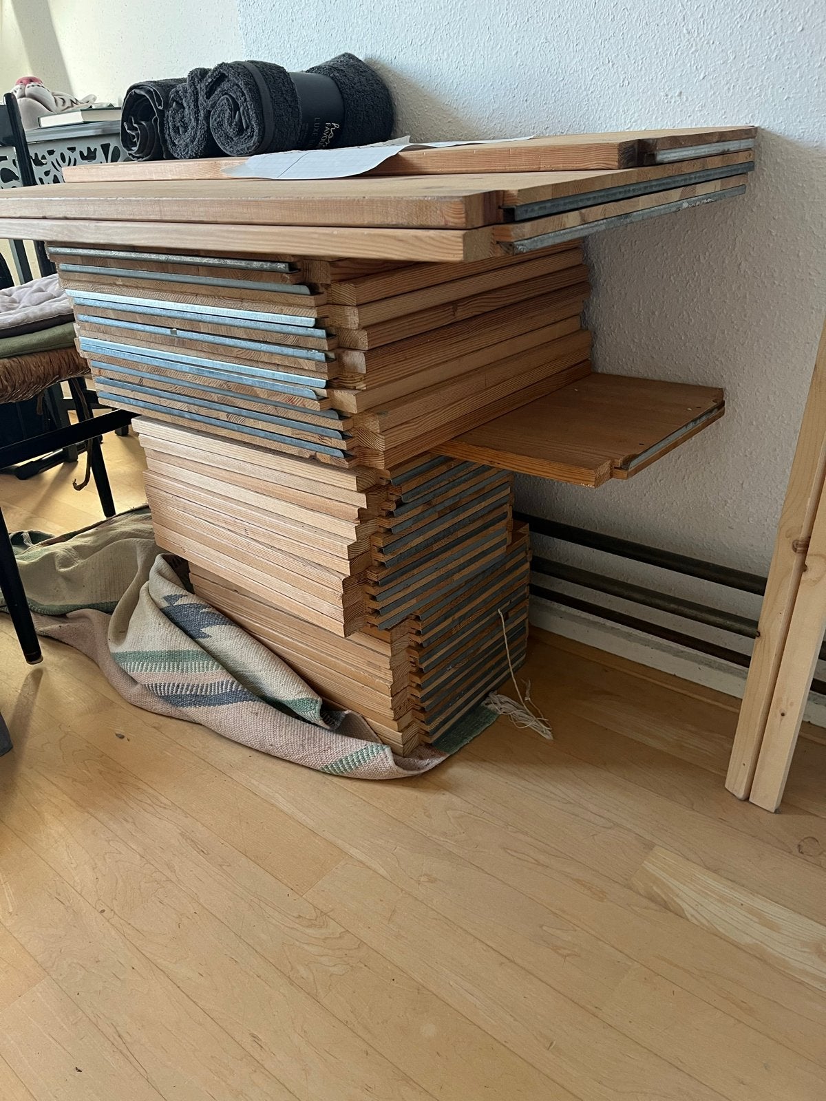 Gratis af te halen: IKEA IVAR massief houten planken, Huis en Inrichting, Ophalen, Gebruikt