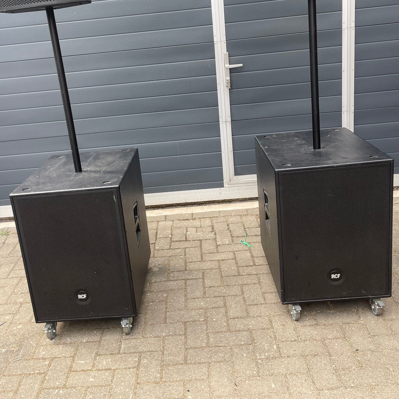 2 actieve rcf 18 inch subs 4 pro 8003 as, Muziek en Instrumenten, Ophalen of Verzenden, Zo goed als nieuw
