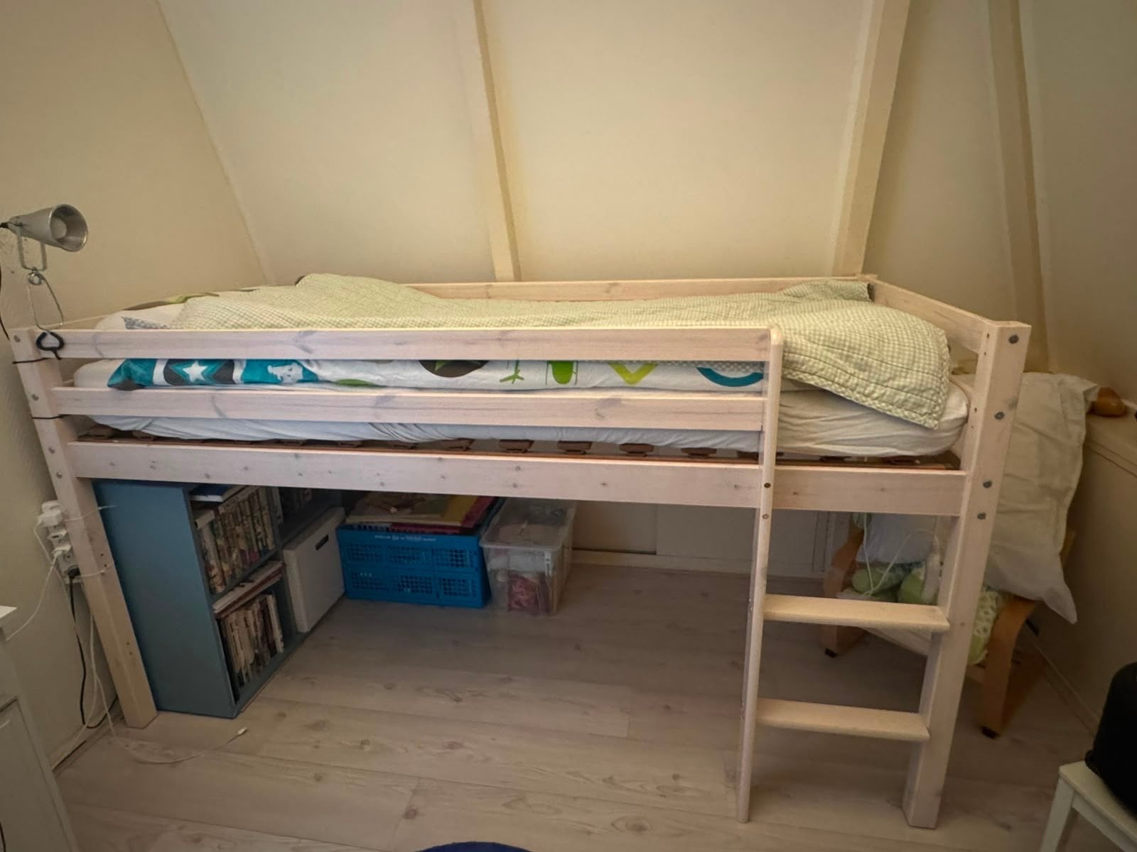 Halfhoogslaper white wash hout 90x200 cm, Ophalen, 90 cm, Eenpersoons, Minder dan 160 cm