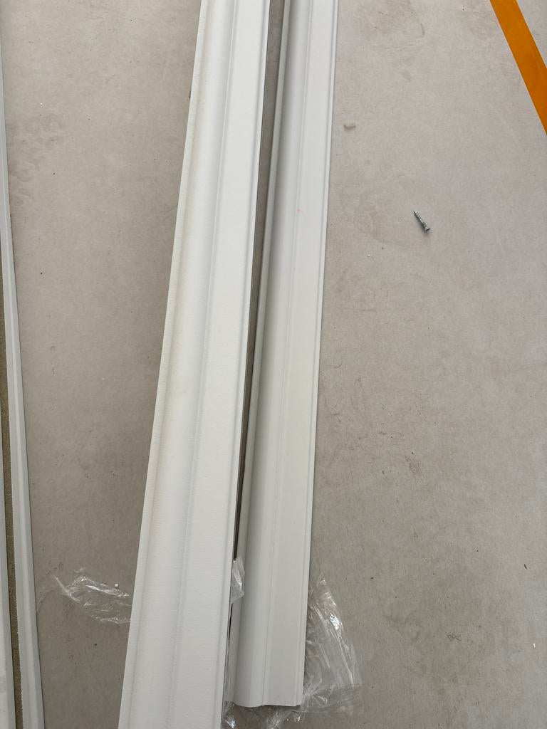 Sierlijke witte asistraven, gegrond en klaar voor montage, Ophalen, Mdf, 200 tot 250 cm, Lijsten