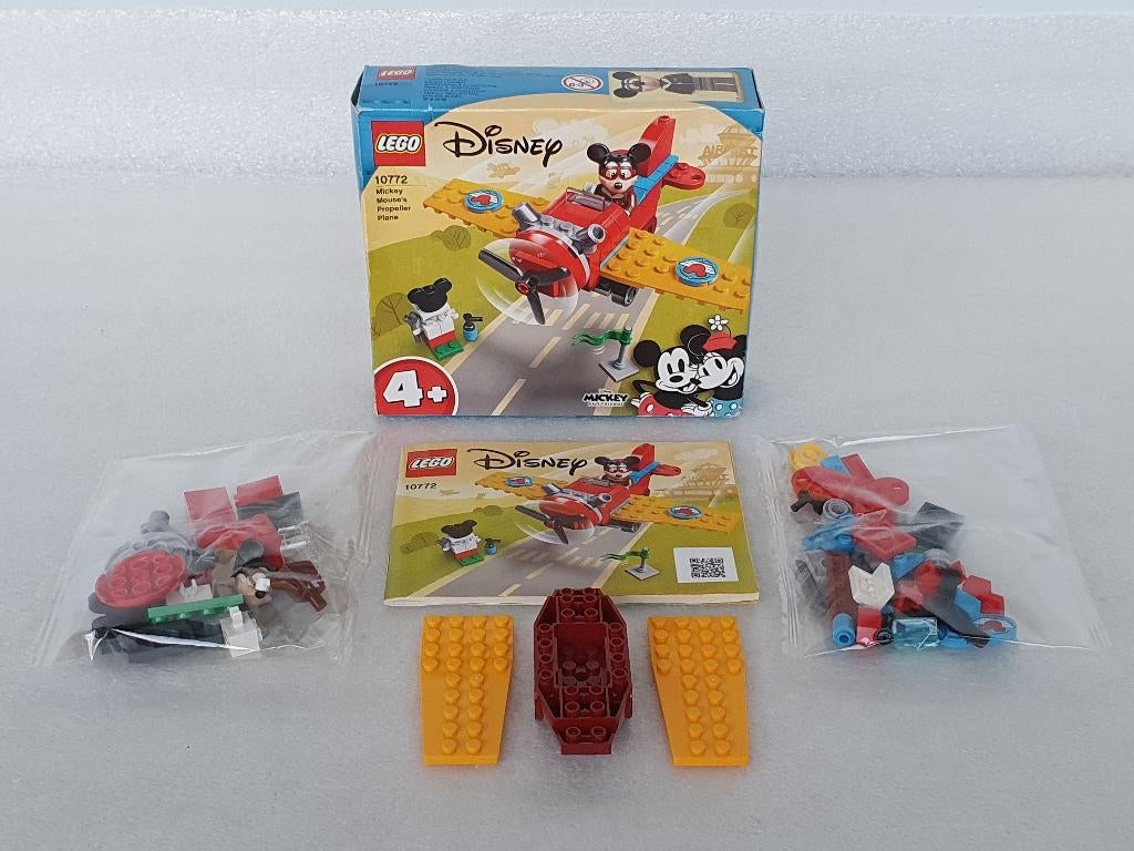 Lego Disney 10772: Mickey Mouse Propellervliegtuig (NIOB), Ophalen of Verzenden, Nieuw, Complete set, Lego
