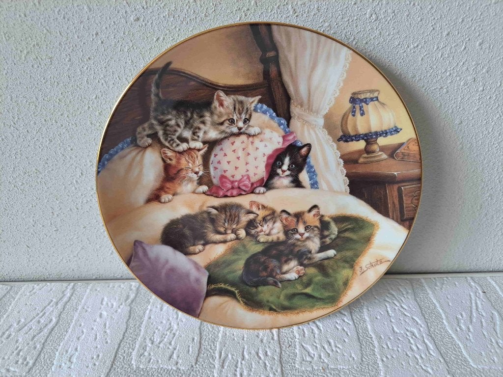 Poezen in het Hemelbed Wandbord Kahla 1994 (D20cm), Antiek en Kunst, Ophalen of Verzenden