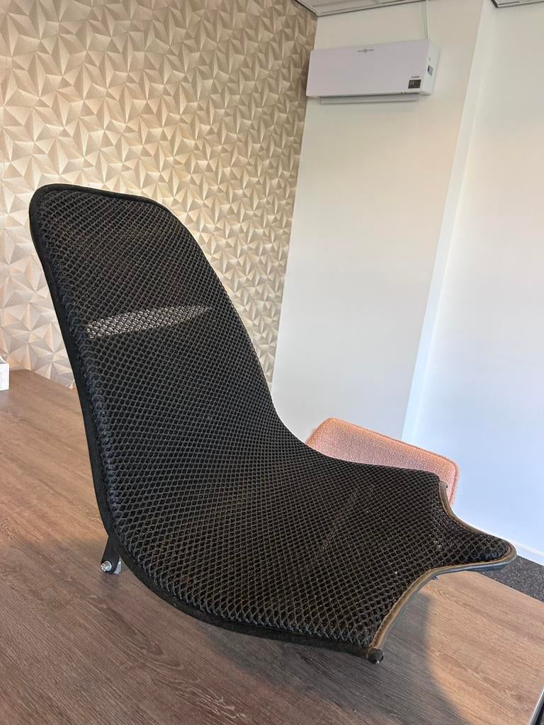 Huka Cortes driewielfiets stoel met verstelbare rug - Zwart, Zorgbroeder, Zoom 19, Nieuw, Info@zorgbroeder.nl