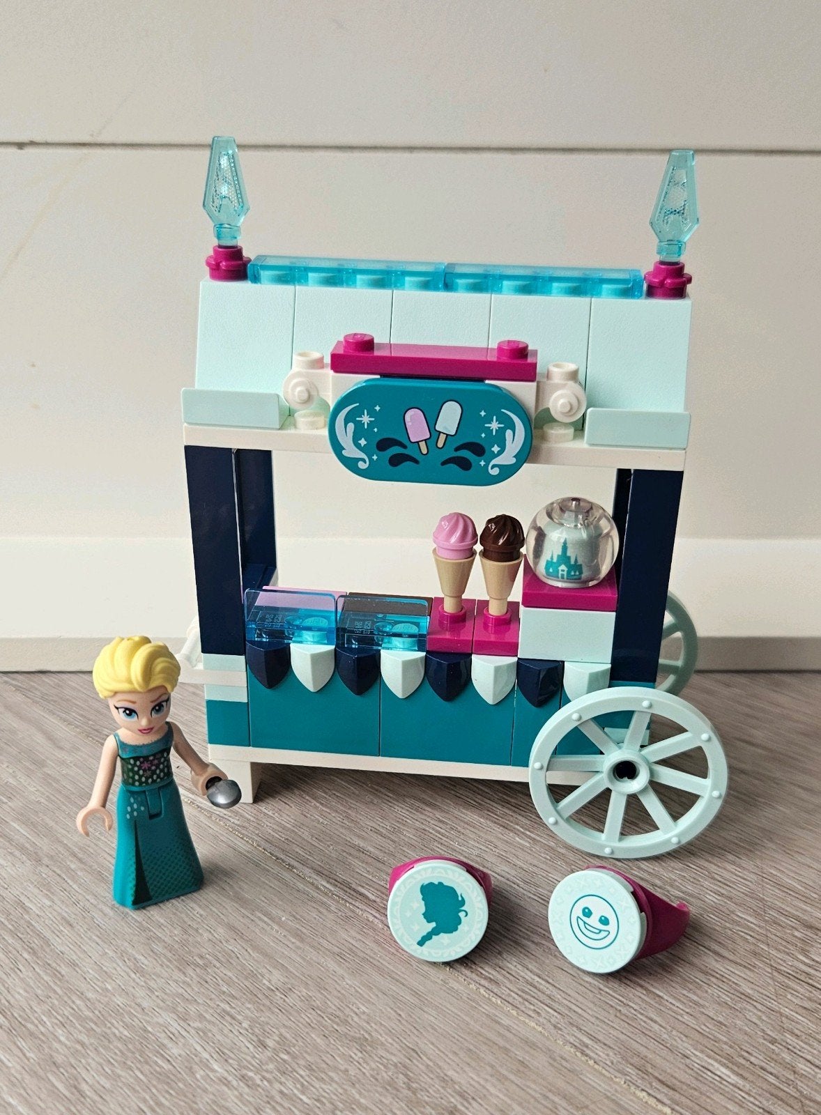 LEGO Disney Frozen 43234 – Elsa’s IJsco-traktaties, Lego, Inclusief instructies, Ophalen of Verzenden, Zo goed als nieuw
