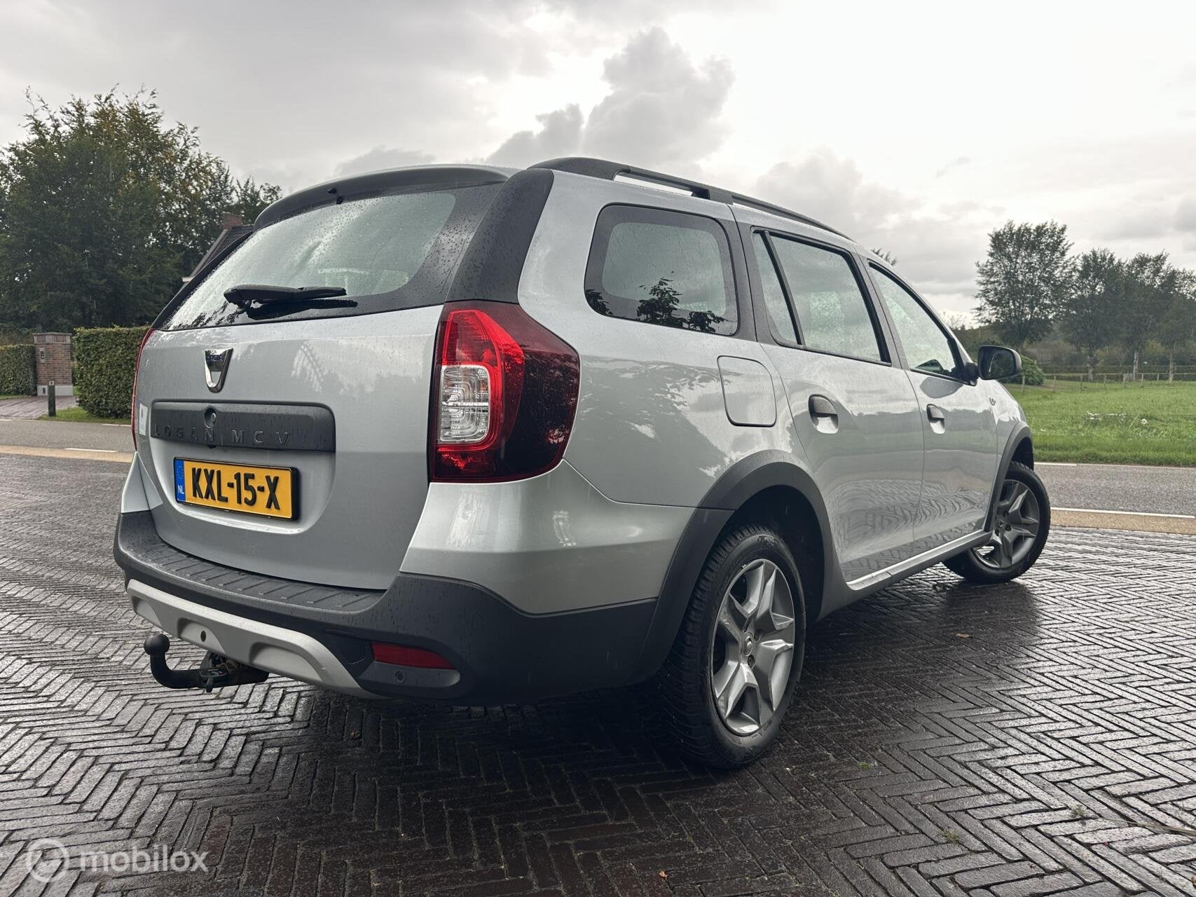 Dacia Logan MCV Stepway 0.9 TCe Tech Road Trekhaak Cruise✅, Auto's, Voorwielaandrijving, Stof, Gebruikt, Zwart