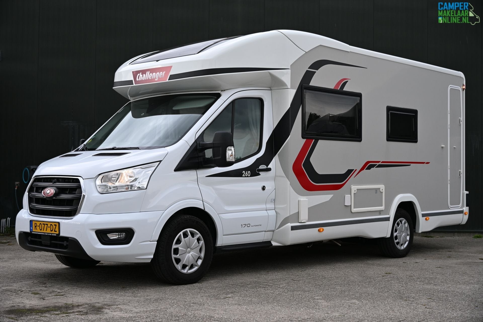 Challenger Graphite 260 Diesel Kachel automaat Airco Hefbed, Automaat, 6 tot 7 meter, Bedrijf, Diesel