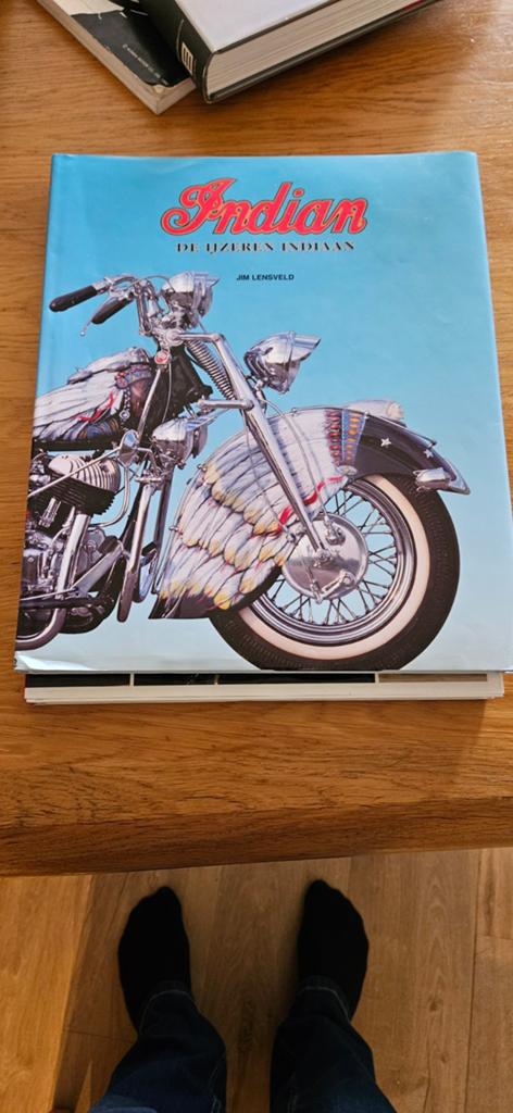 Indian: De IJzeren Indiaan - Motorboek, Ophalen of Verzenden, Gelezen, Jim Lensveld, Algemeen