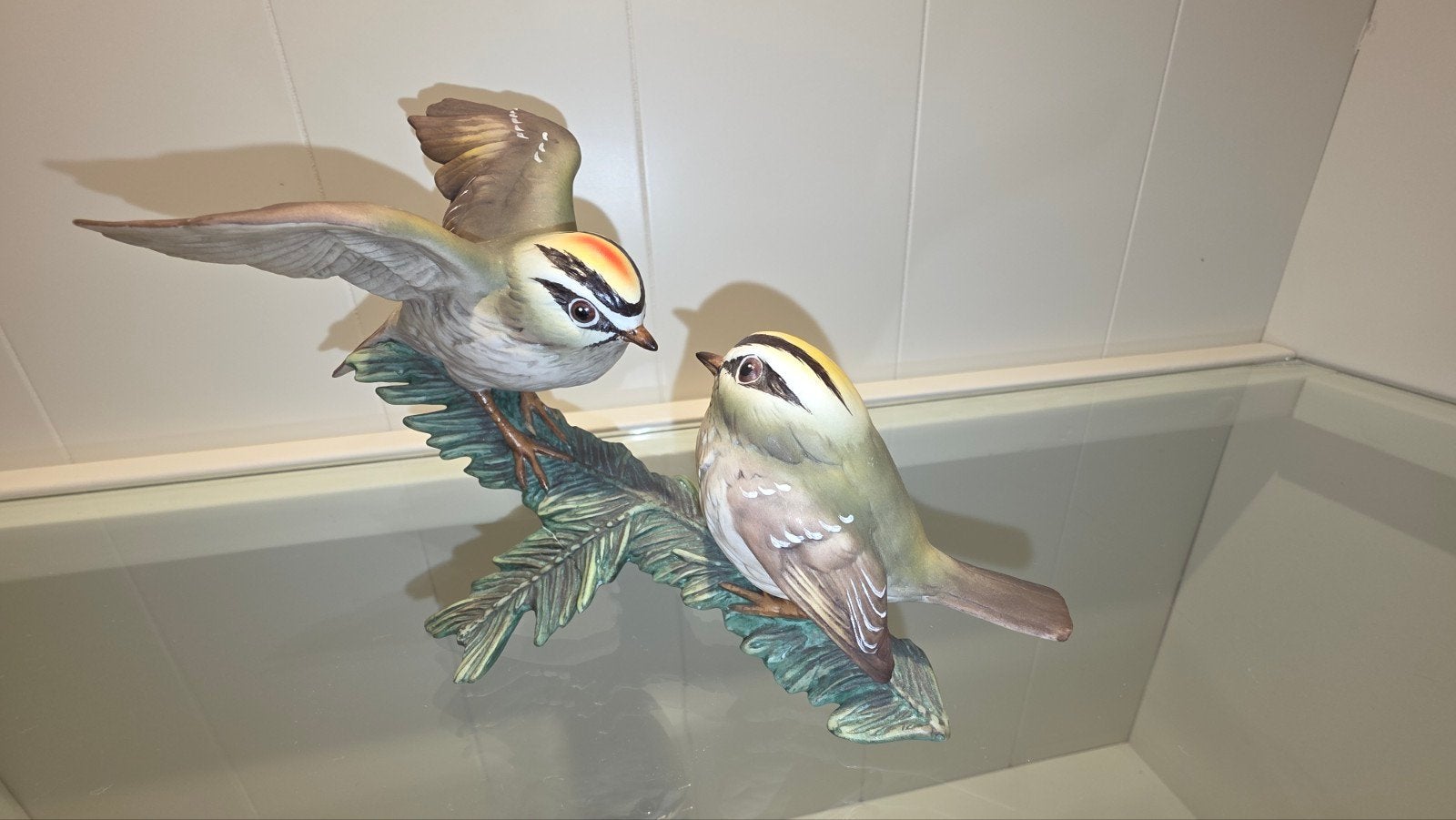 Goebel vogel porselein Vuurgoudhaantjes op tak, Ophalen of Verzenden, Gebruikt, Dier